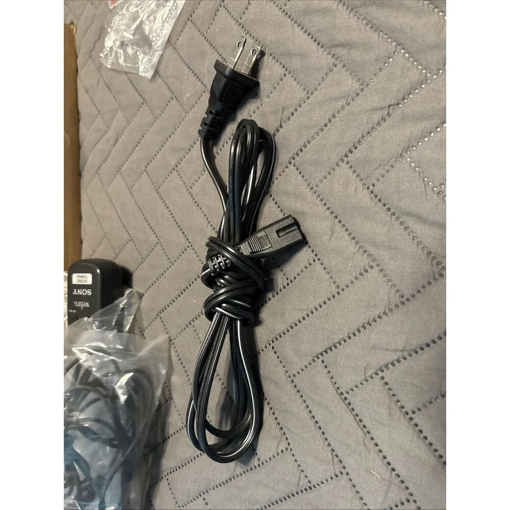 Sony 1998 Vintage WebTV Plus Internet Terminal INT-W200